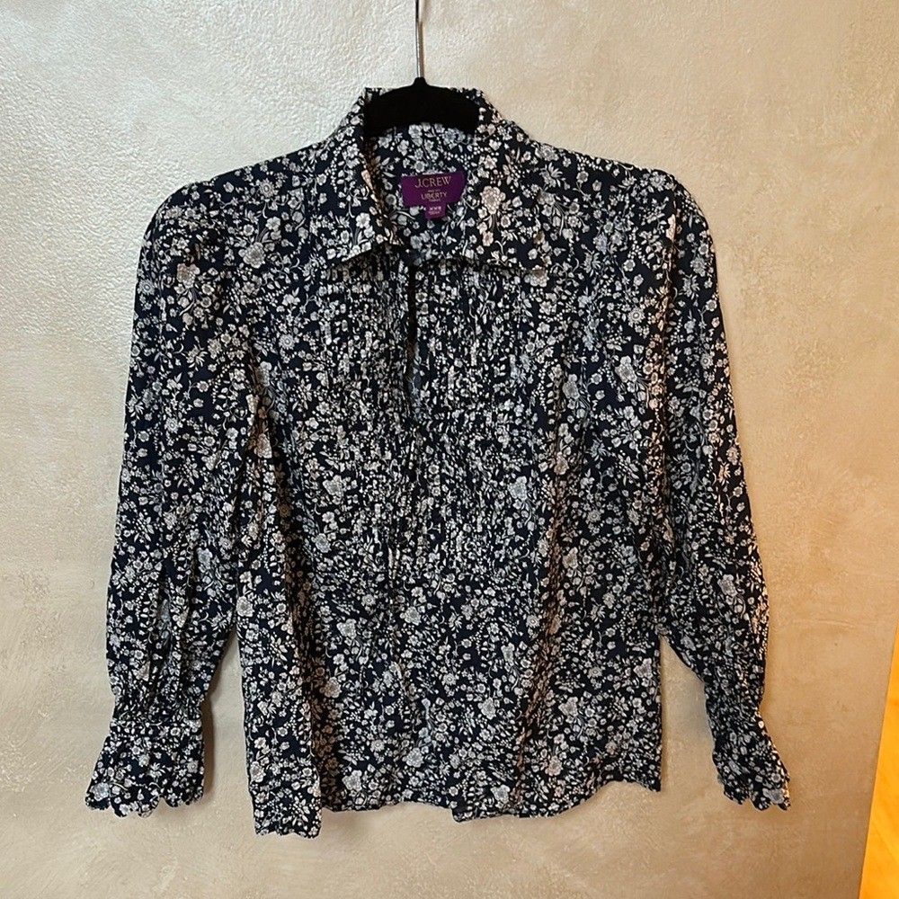 J.Crew scalloped popover top in liberty fabric size xxs, NWOT